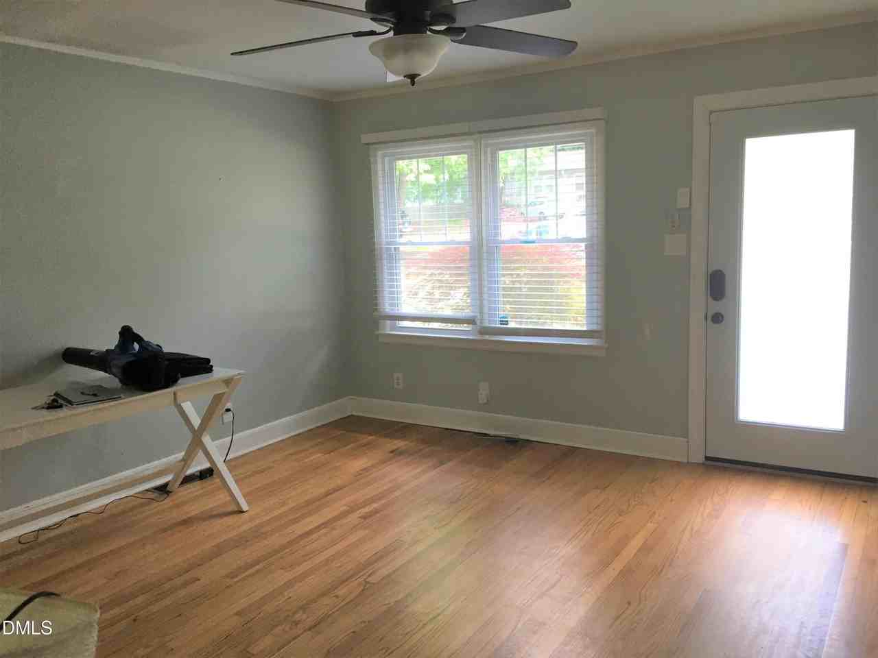 110 Bennett Ct - Photo 6 of 10