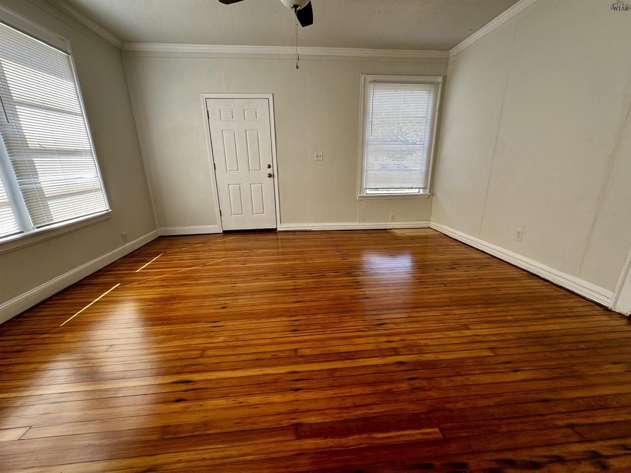 1901 Fillmore St #B - Photo 3 of 9