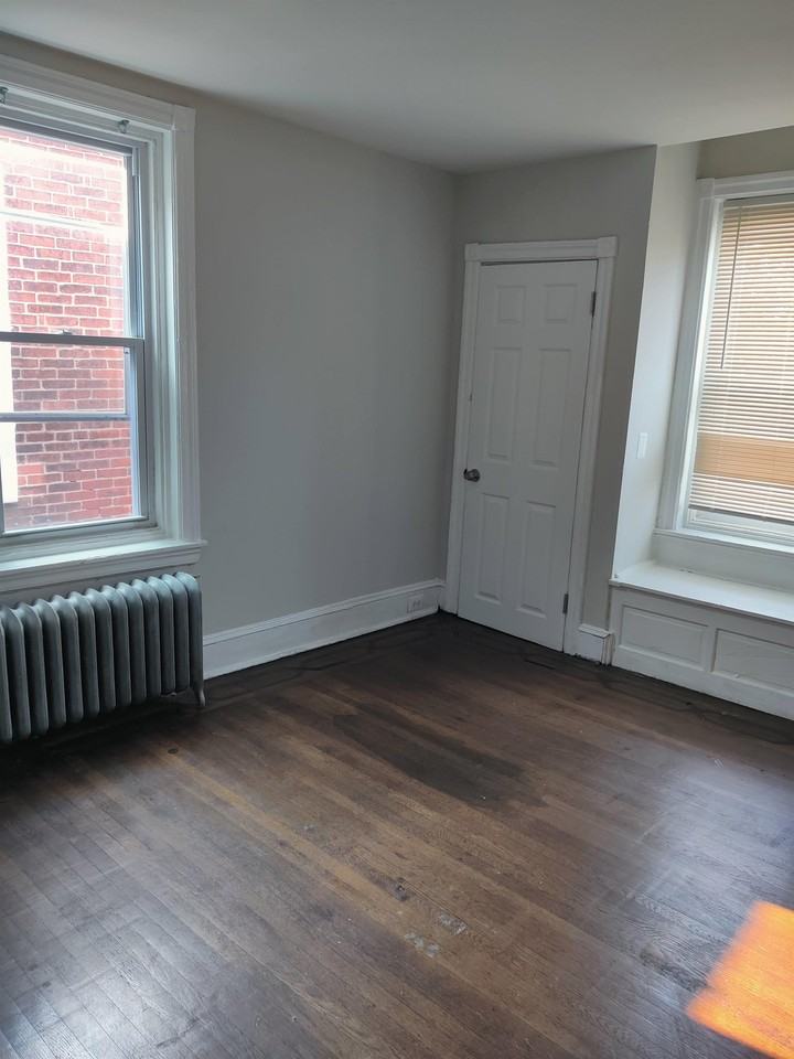 5944 Cedar Ave #1 - Photo 4 of 12
