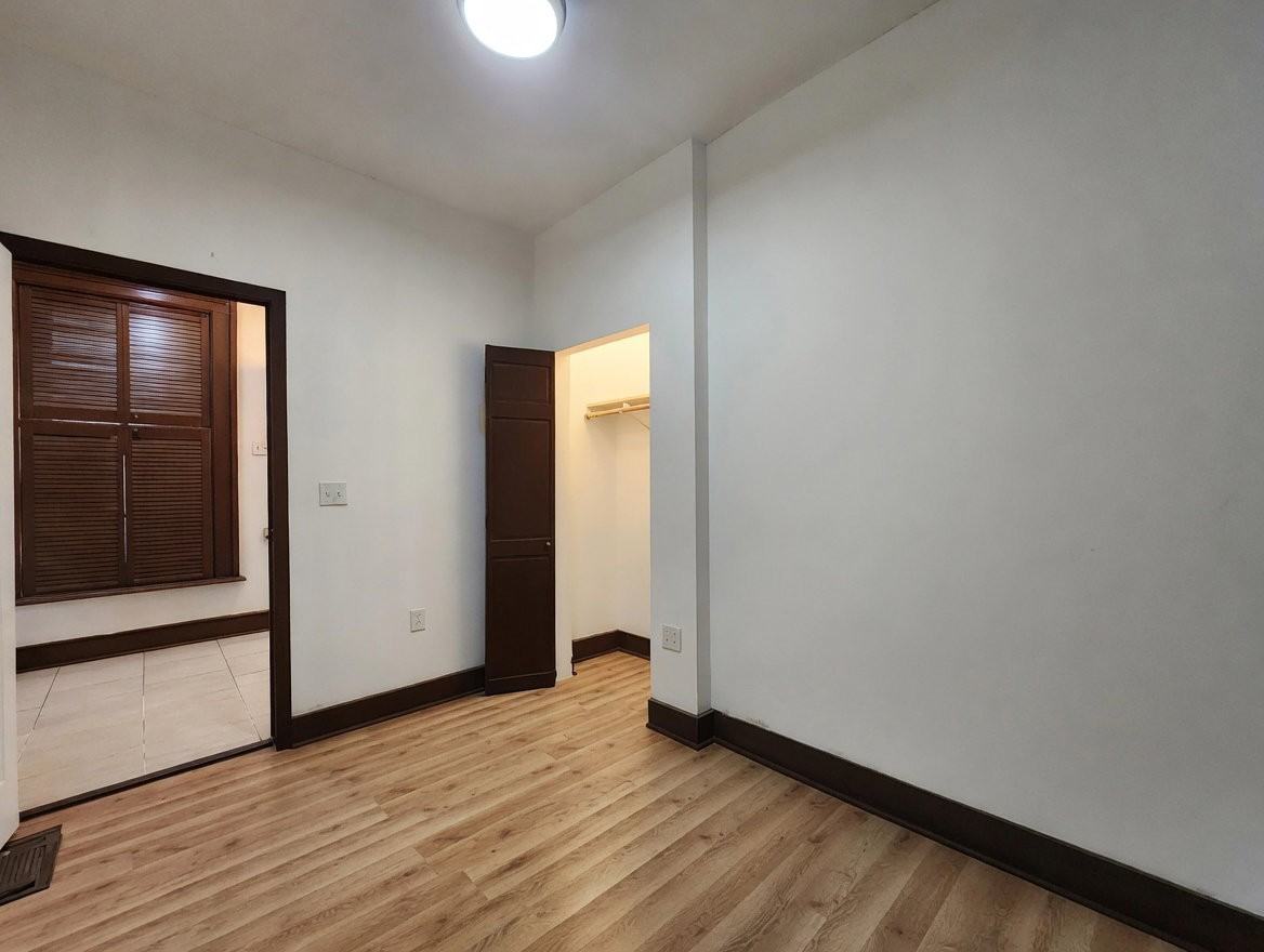 1619 S Loomis St #1F - Photo 5 of 8
