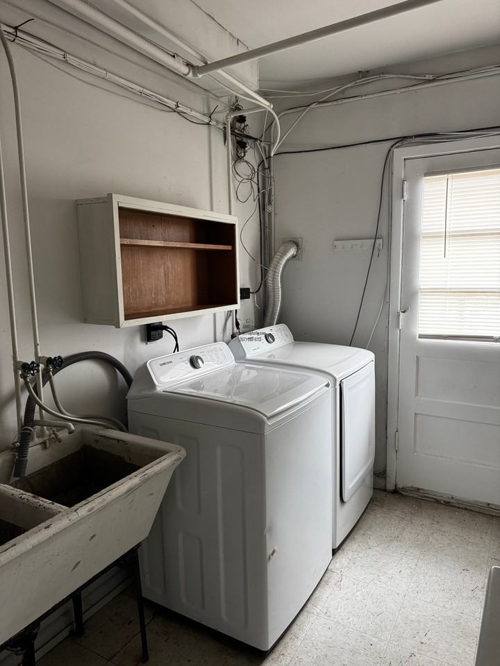10029 Bridle Rd #2 - Photo 4 of 6