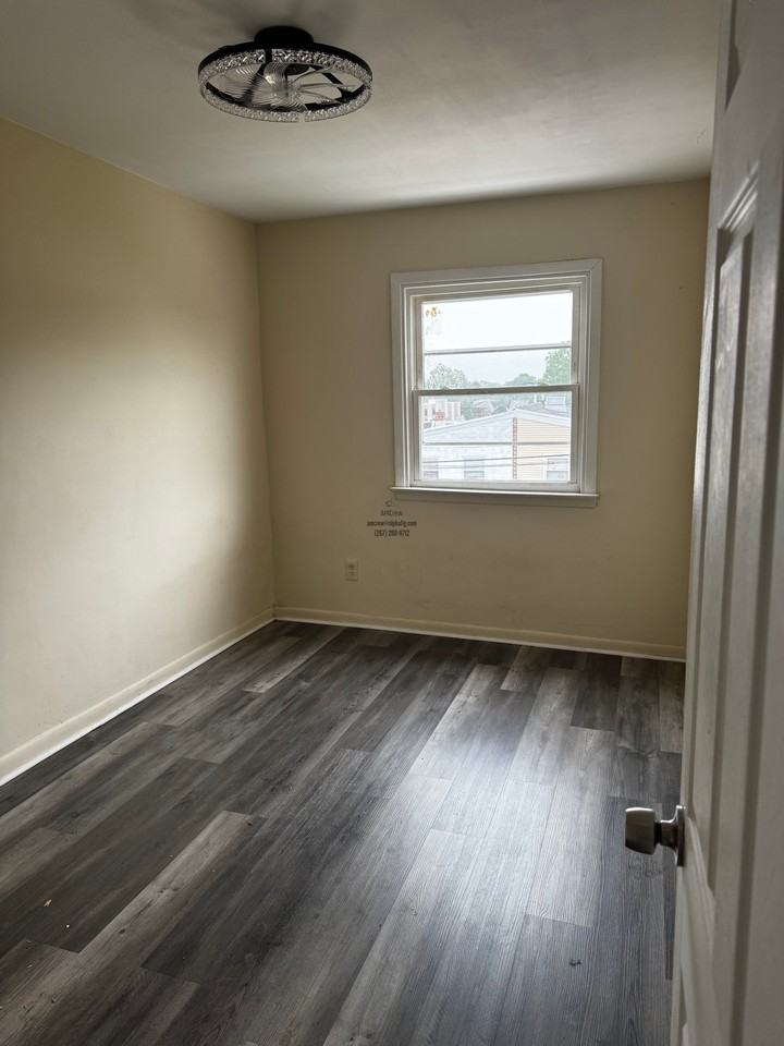 10029 Bridle Rd #2 - Photo 5 of 6