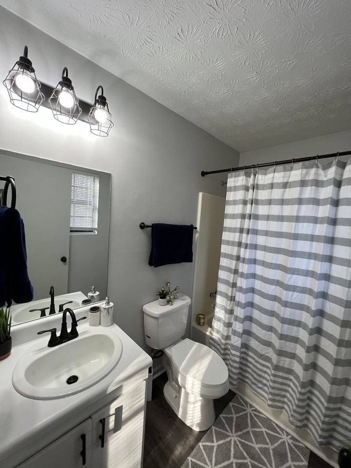 1975 Padgett Dr #1 - Photo 6 of 30