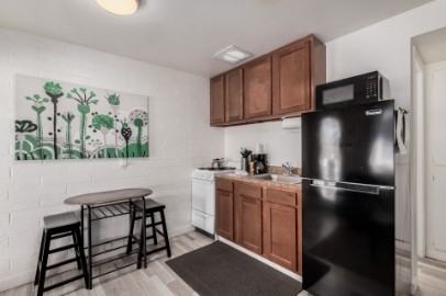 114 S Wilson St #114-10 - Photo 3 of 14