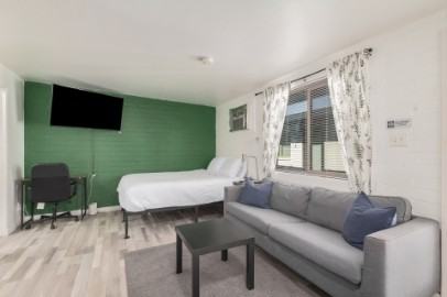 114 S Wilson St #114-10 - Photo 4 of 14