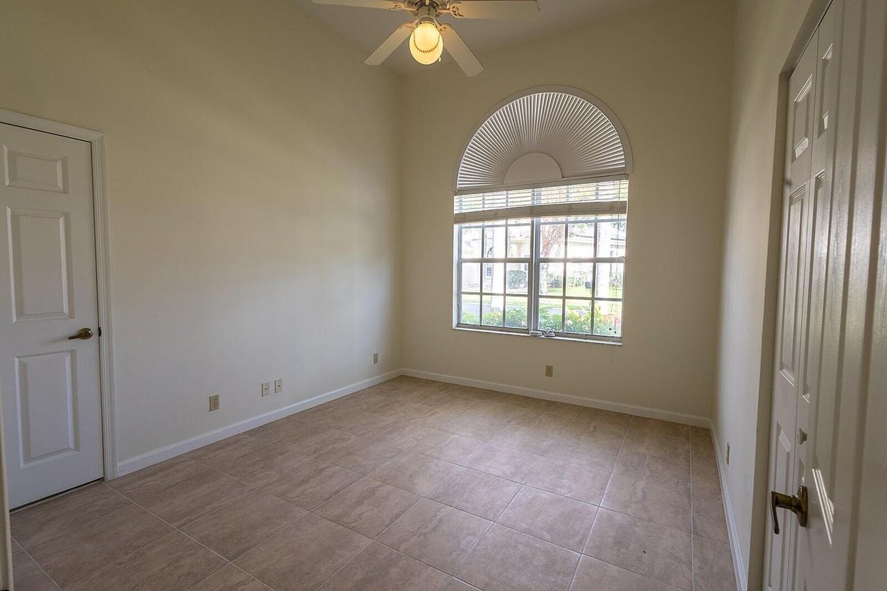 6428 Garden Ct - Photo 3 of 8