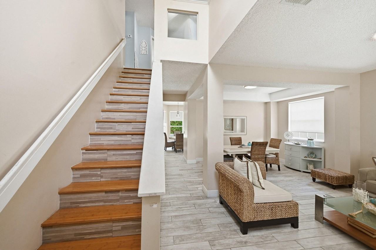 15073 Oak Chase Ct - Photo 2 of 8