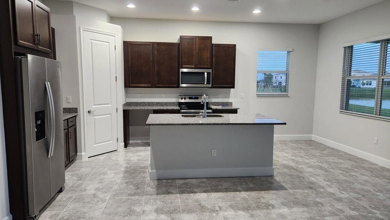 14970 Redcove Pl - Photo 2 of 8