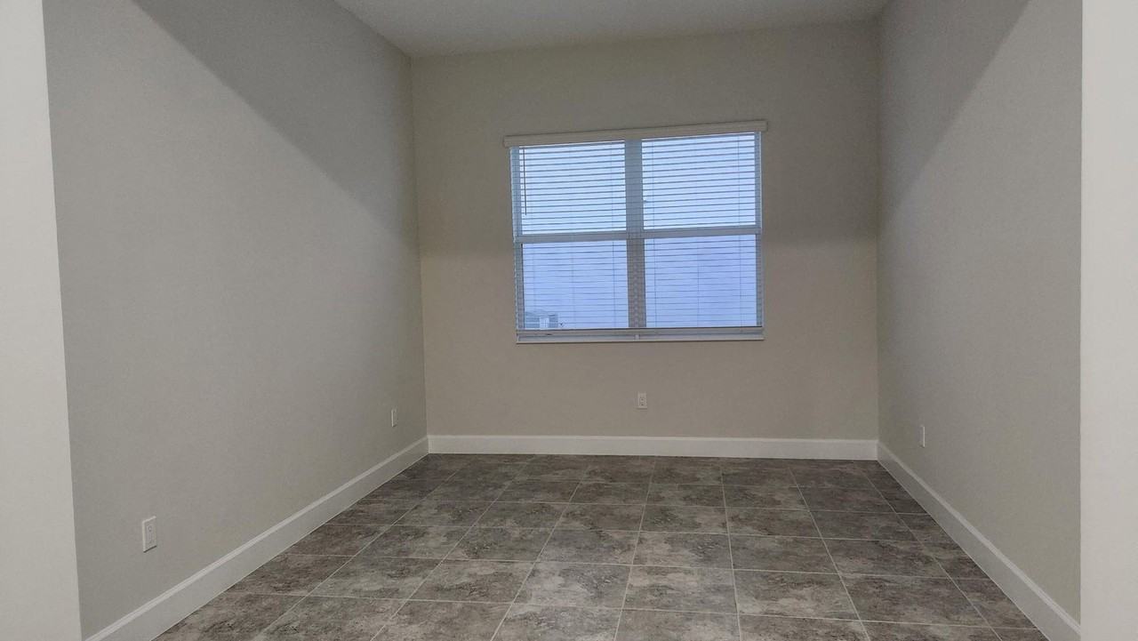 14970 Redcove Pl - Photo 5 of 8