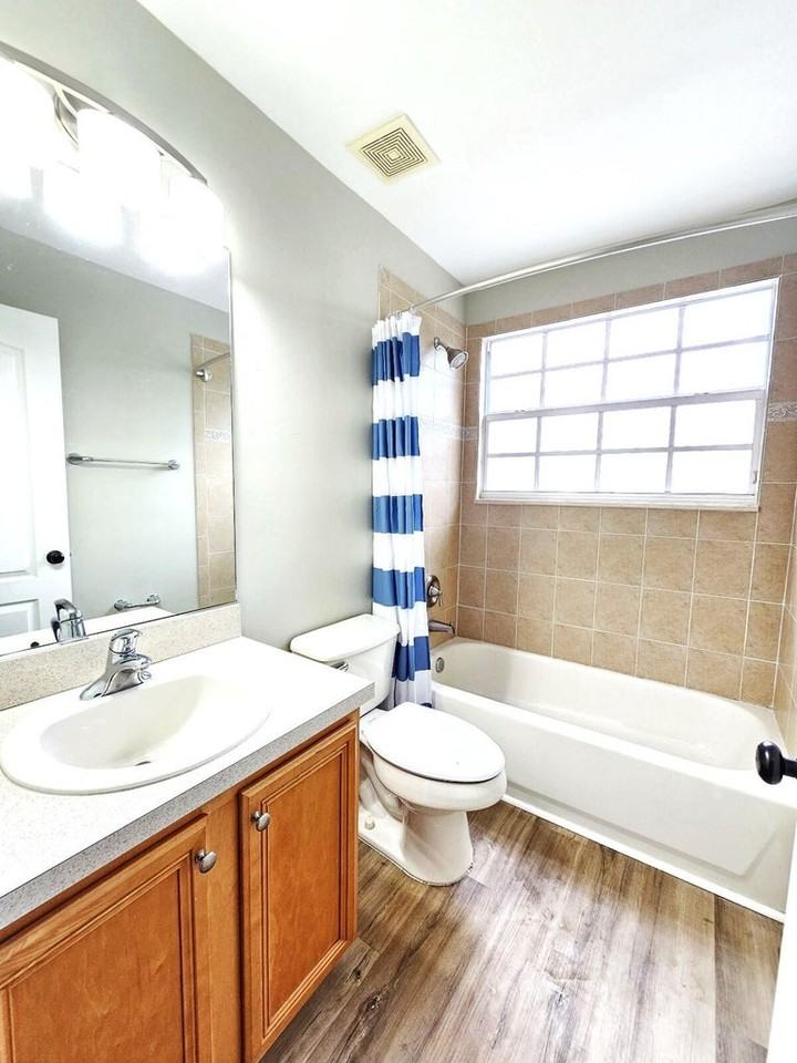 169 Berenger Walk - Photo 7 of 8