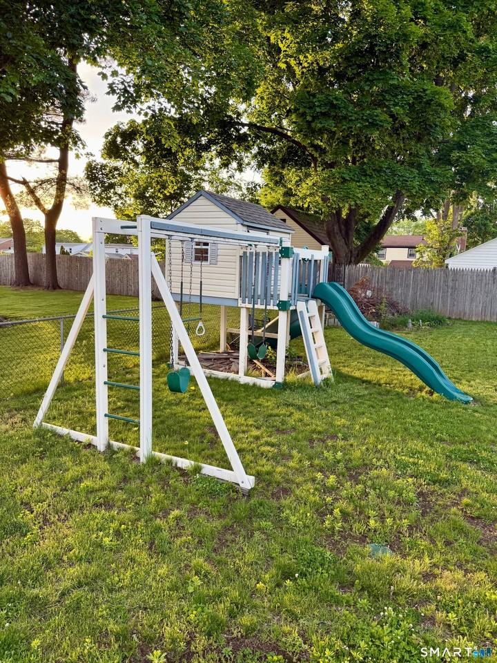 154 Harding Ave - Photo 4 of 32