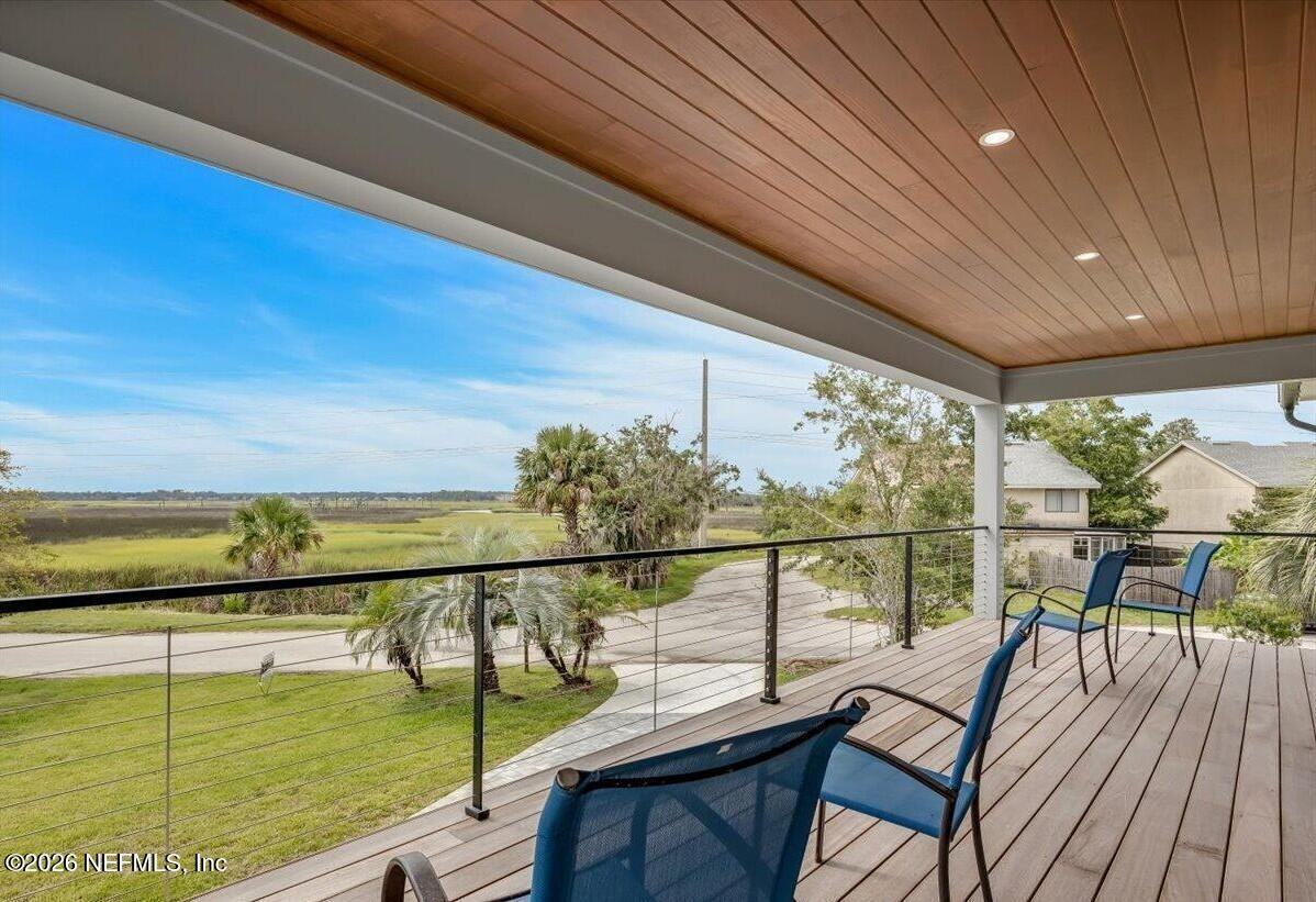 2101 Bartolome Rd - Photo 2 of 11