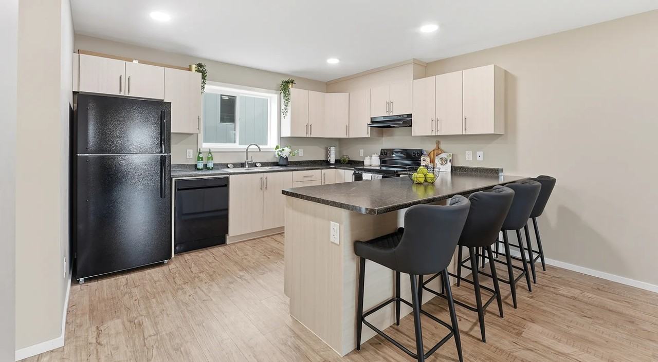 Fairmont Views Townhomes - Photo 5 of 22