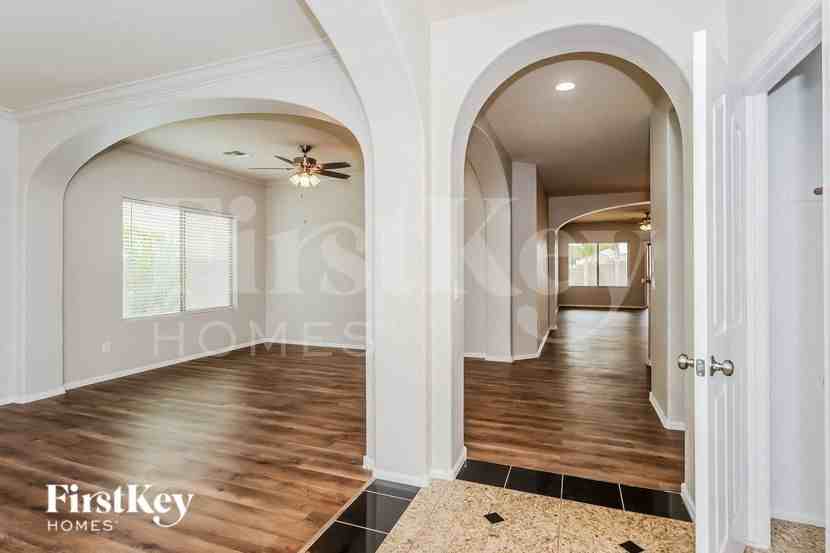 10769 E Marigold Ct - Photo 4 of 15