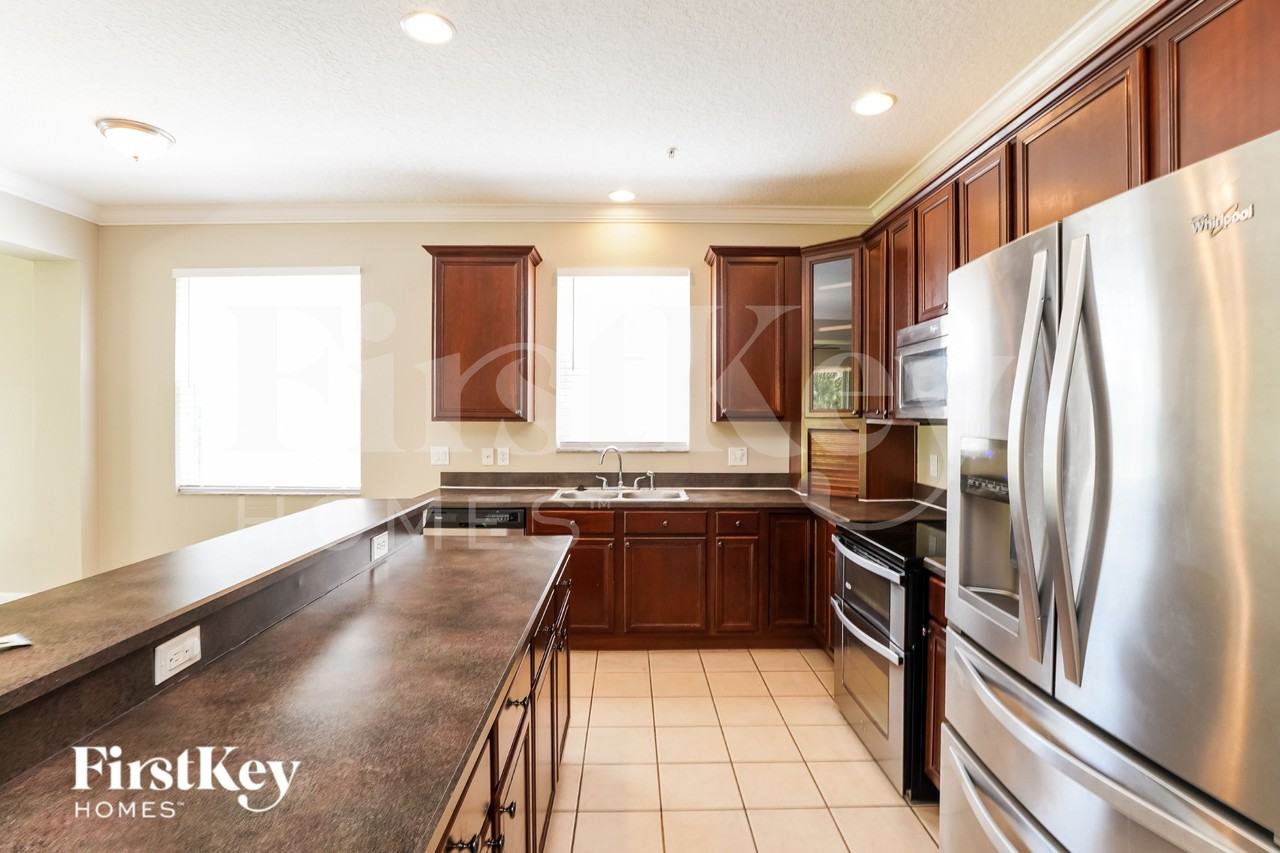 9885 Moss Rose Way - Photo 5 of 16