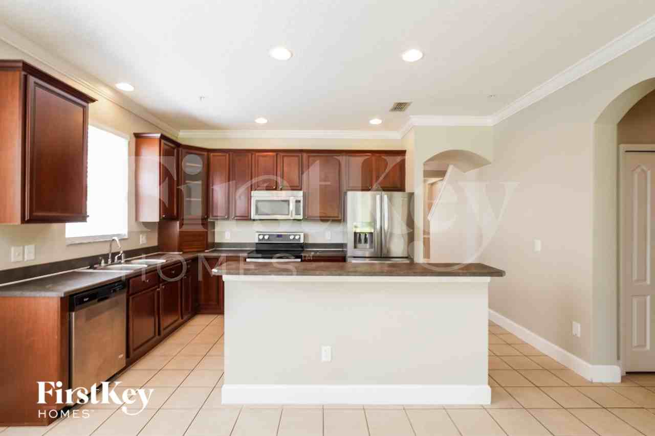 9885 Moss Rose Way - Photo 6 of 16