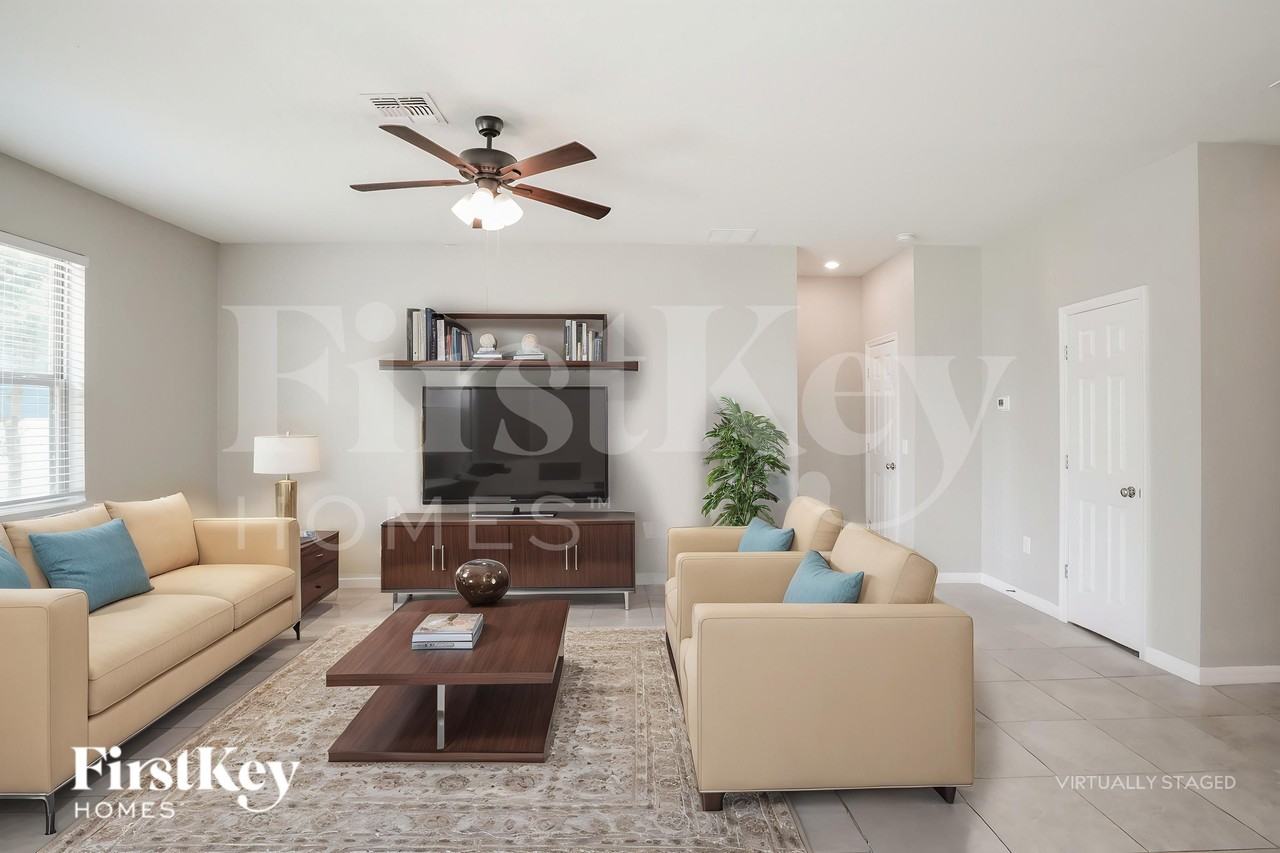 1869 Cayman Cove Cir - Photo 3 of 18