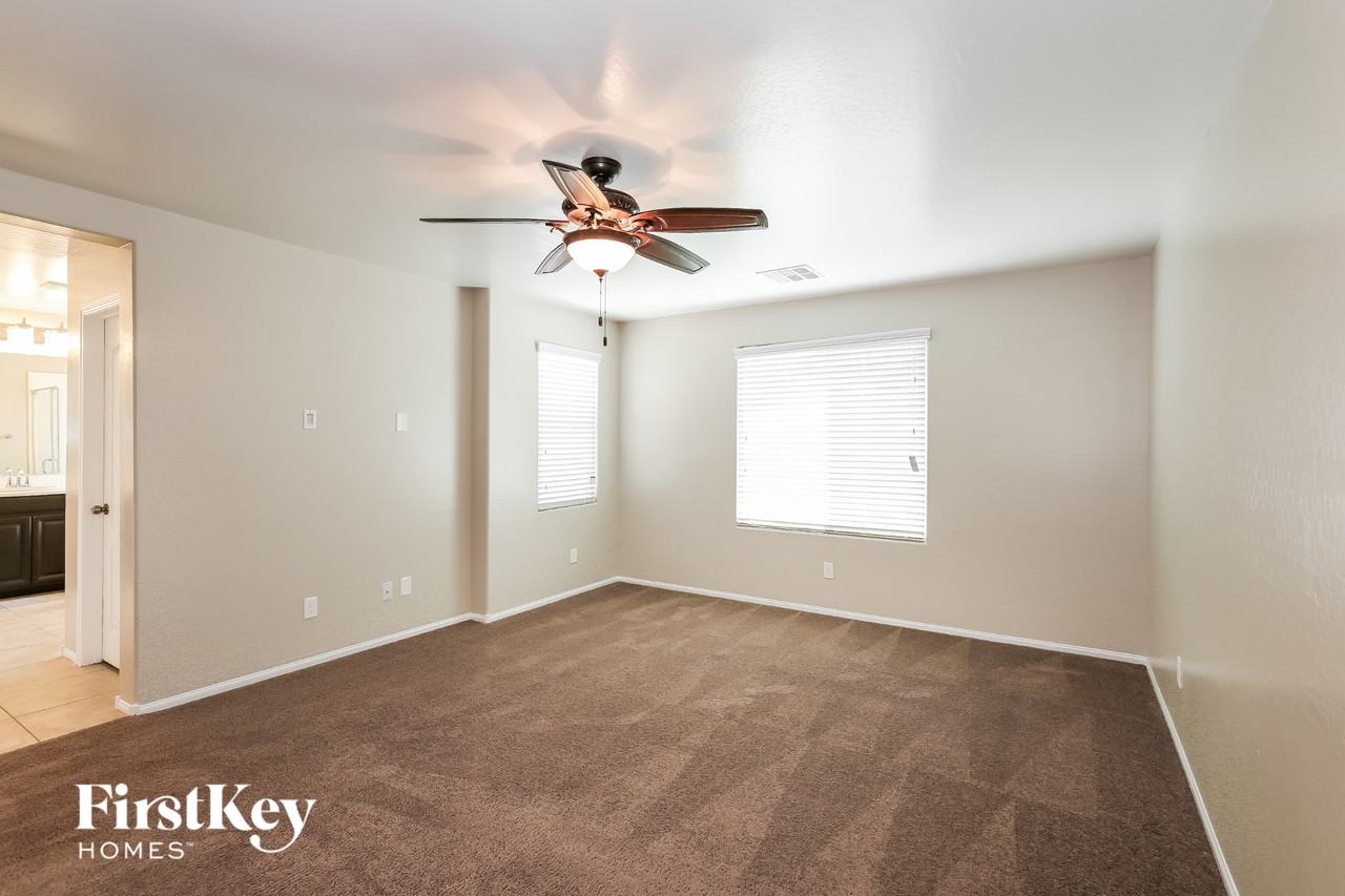 9337 Pearblossom Sky Ave - Photo 7 of 15