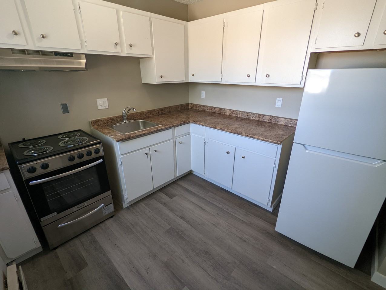 Edgar Estates - Photo 5 of 11