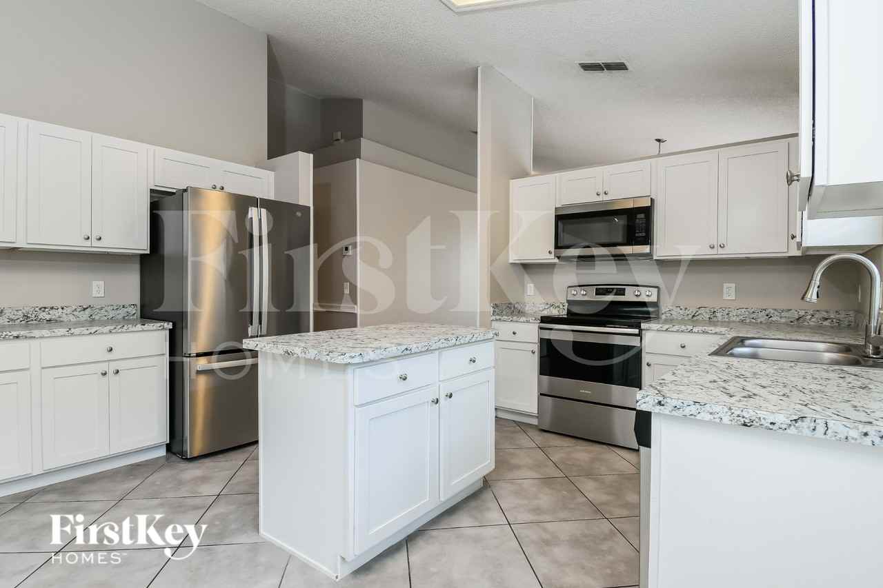 13521 Fordwell Dr - Photo 7 of 15
