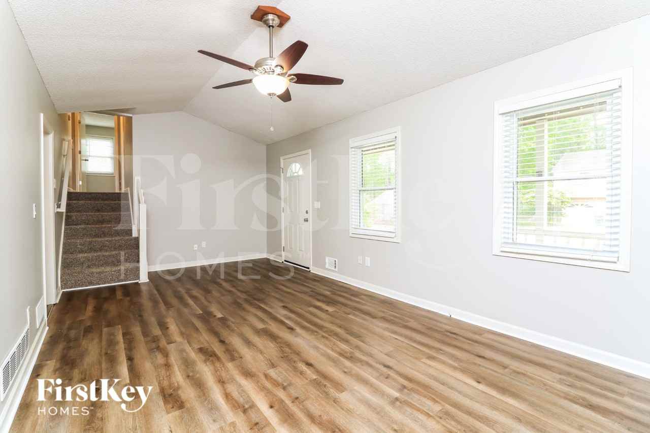 1055 Coker Cir Nw - Photo 5 of 16
