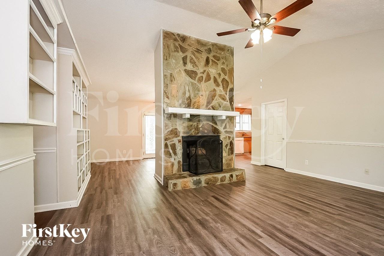 44 Hartley Woods Dr Ne - Photo 4 of 15