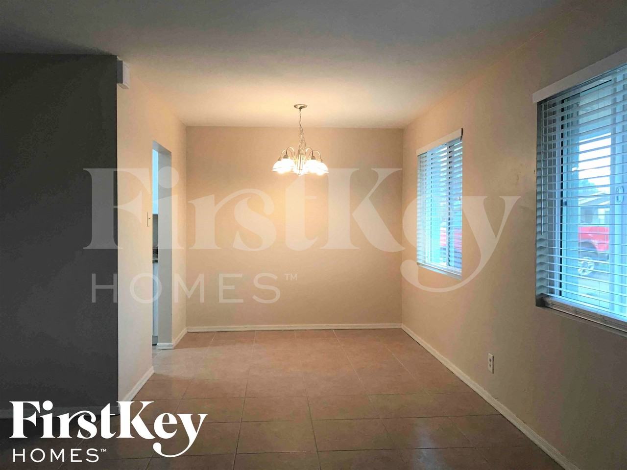 3625 W San Juan Ave - Photo 3 of 21