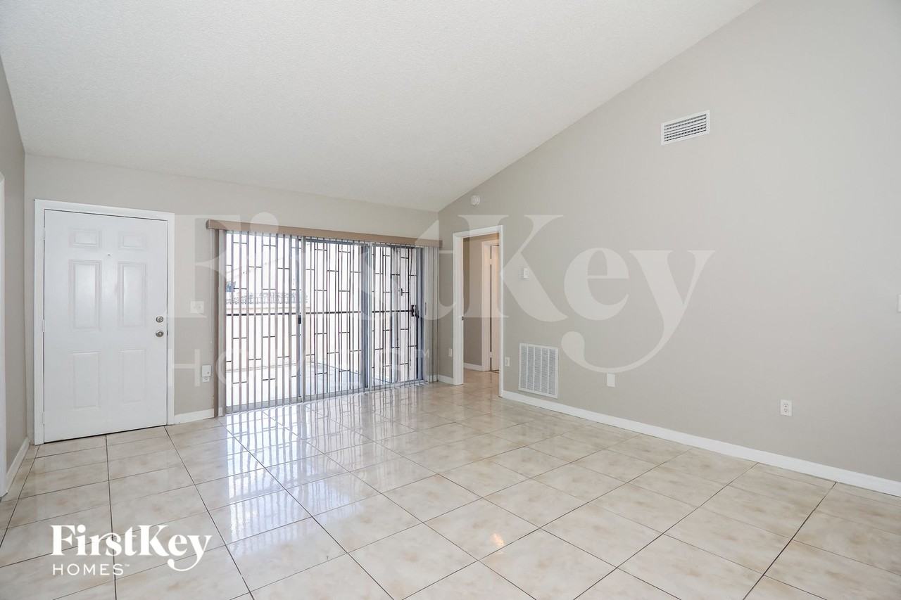 3410 Nw 203rd St - Photo 3 of 15