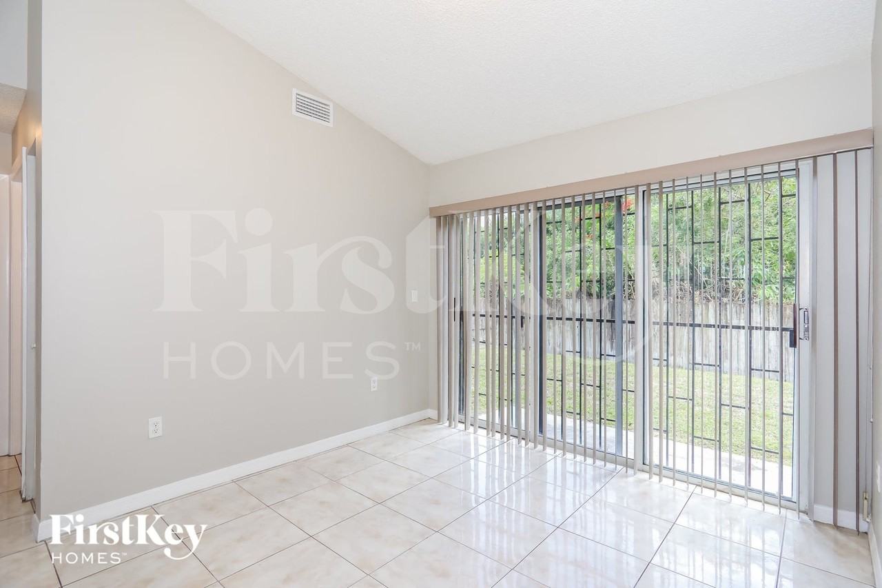 3410 Nw 203rd St - Photo 4 of 15