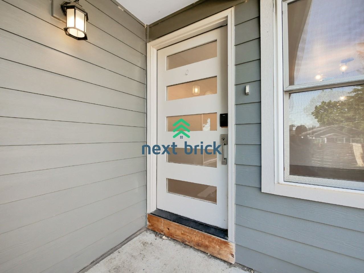 510 N 103rd St - Photo 2 of 21