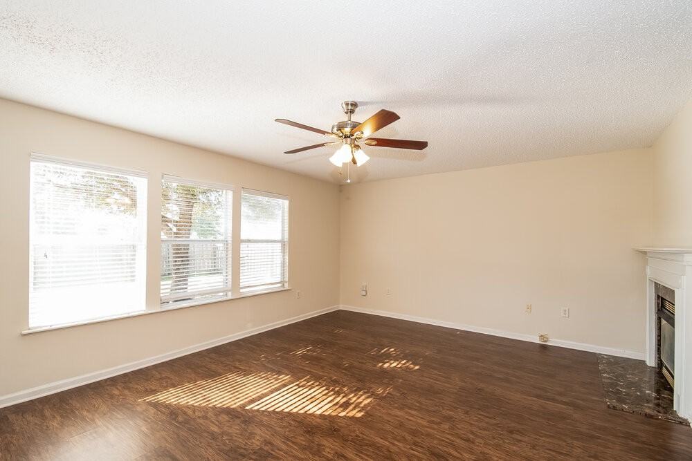 11558 Brian Lakes Dr - Photo 3 of 15