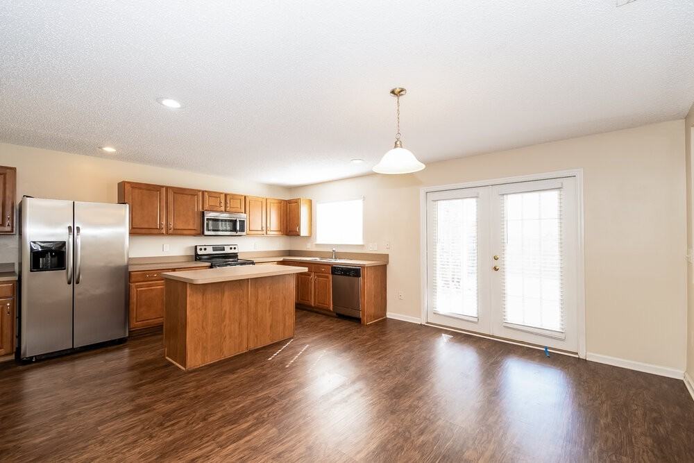 11558 Brian Lakes Dr - Photo 5 of 15