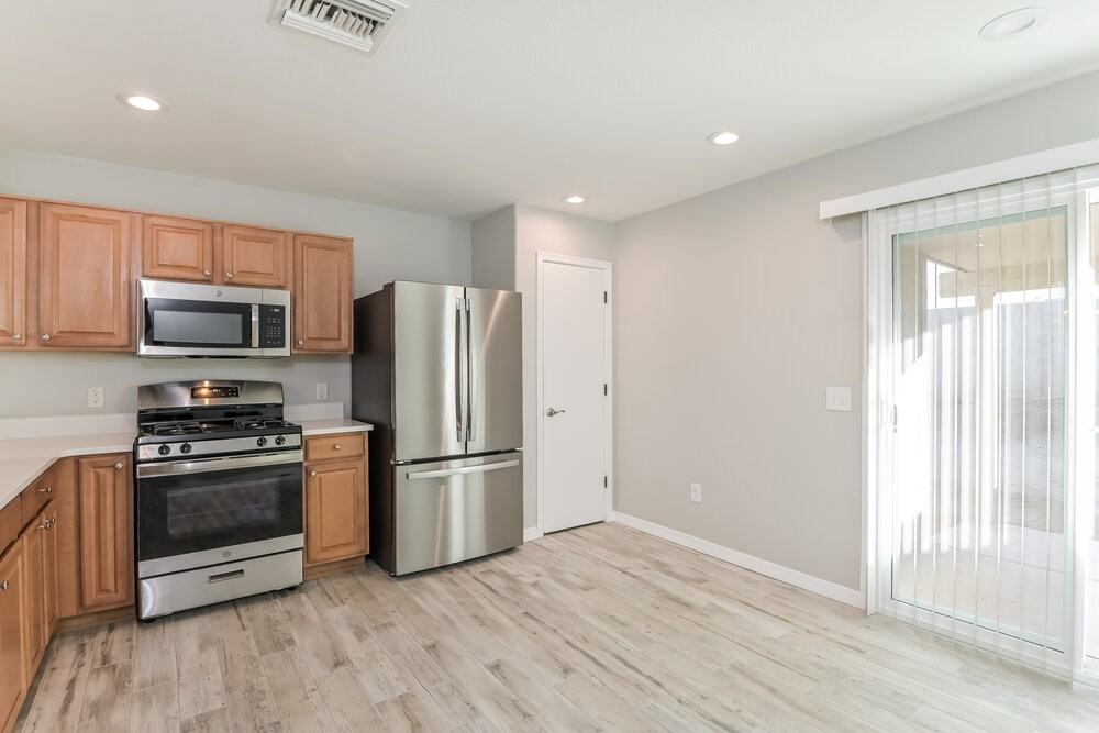1123 W Calle Del Libro Dorado - Photo 5 of 16