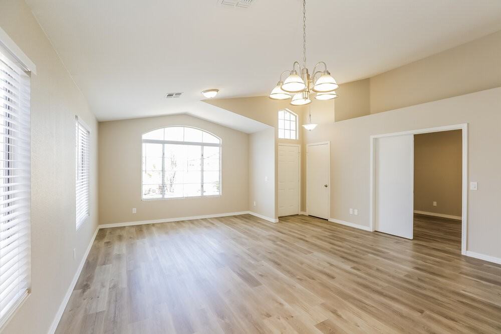 17877 N 85th Ln - Photo 5 of 16