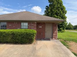 featured image of 419 Middle Rd #421
