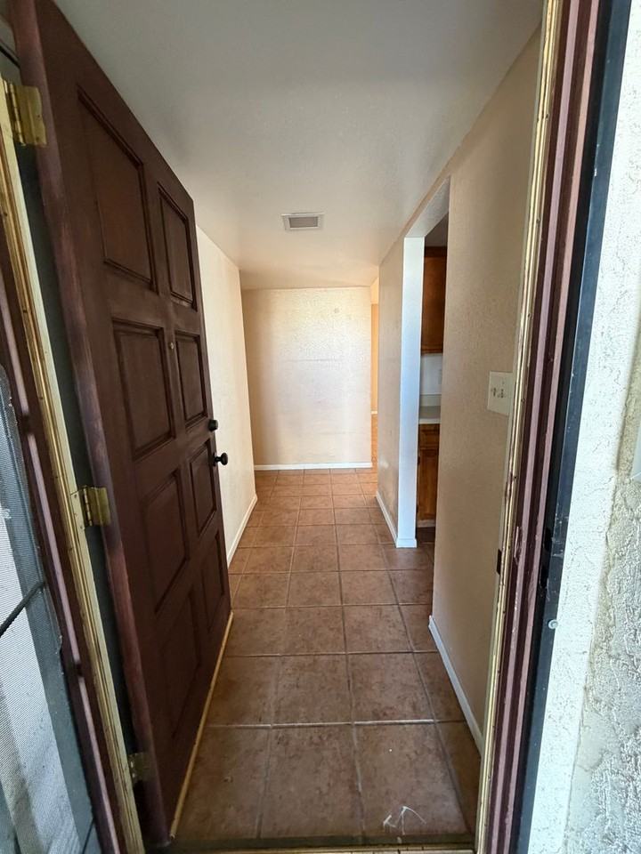 4309 Rosewall St - Photo 5 of 45