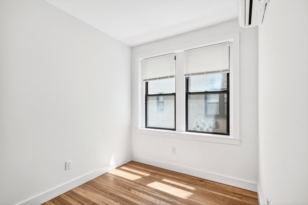 15 Elko St #3 - Photo 5 of 14