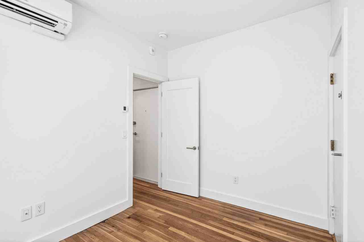 15 Elko St #3 - Photo 6 of 14
