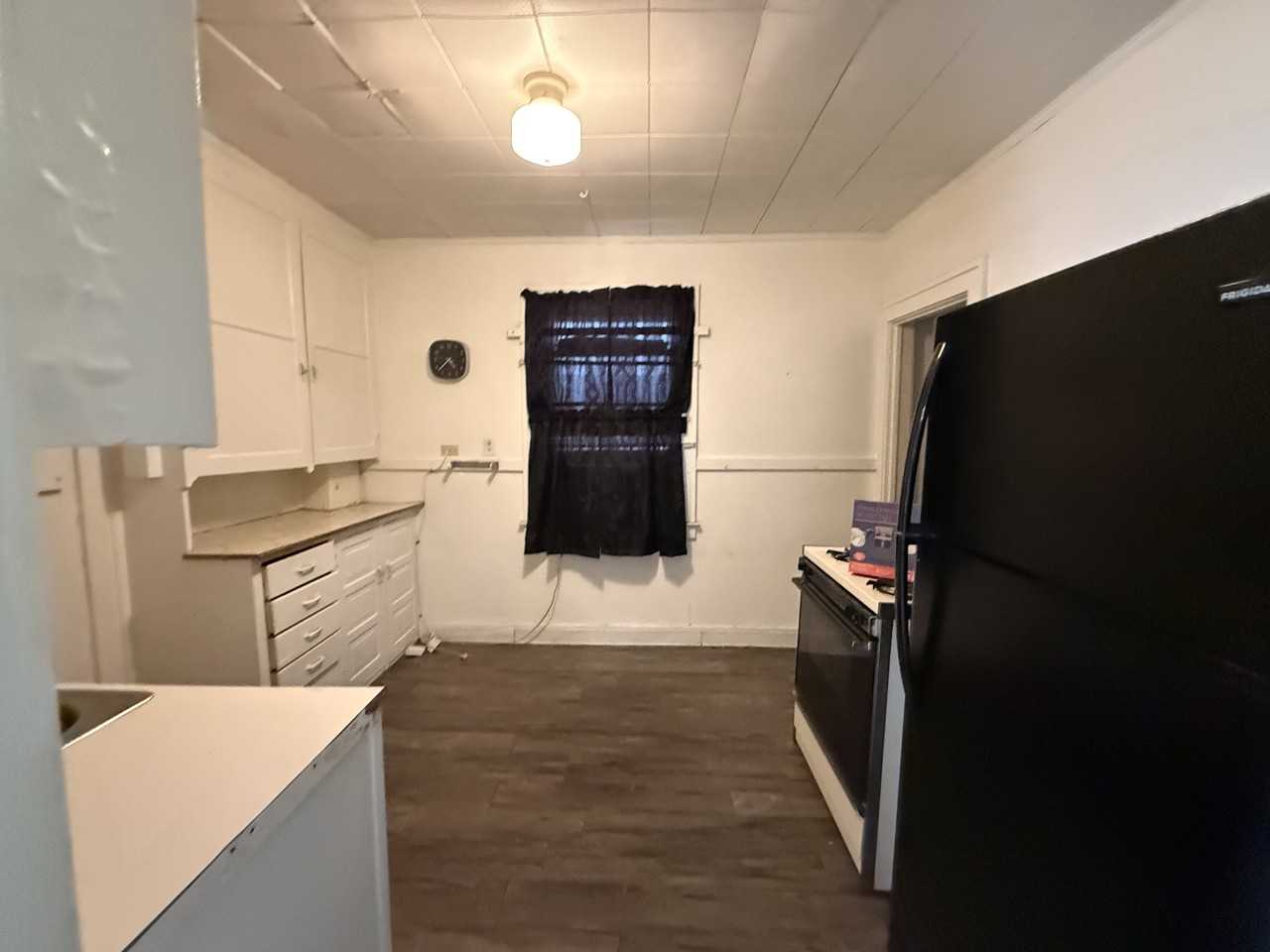 11710 Evanston St - Photo 2 of 7