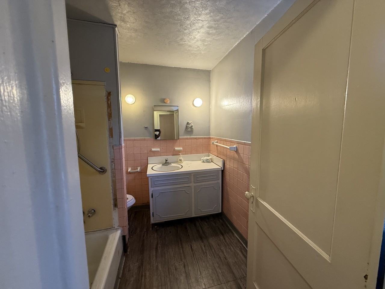 11710 Evanston St - Photo 5 of 7