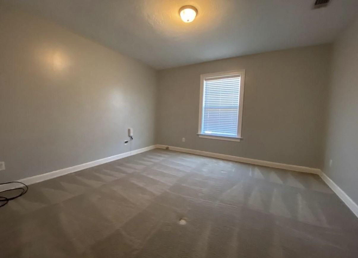6085 Village W Ln #6085 - Photo 2 of 9