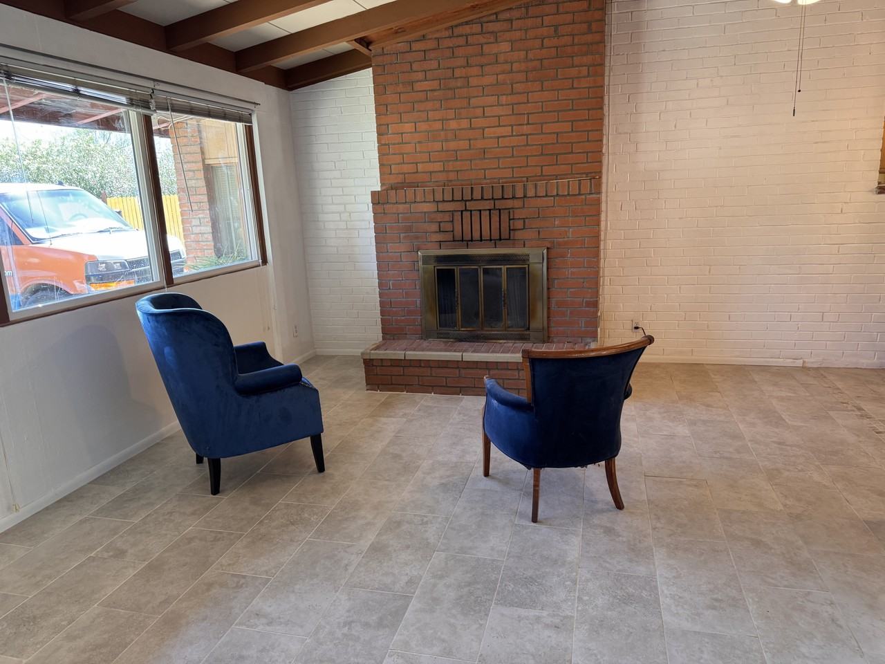 4449 E 13th St #1 - Photo 5 of 11