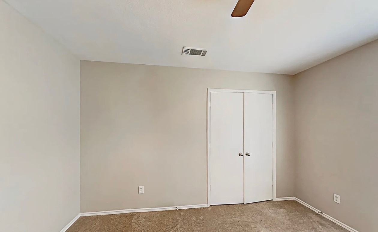 1562 Nottingham Dr - Photo 6 of 16