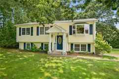 24 Quannacut Rd - Photo 1 of 1