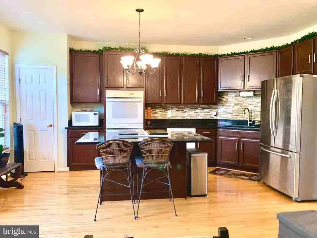 4034 Stonehenge Way - Photo 4 of 18