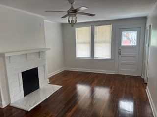 702 E Henry St - Photo 3 of 11
