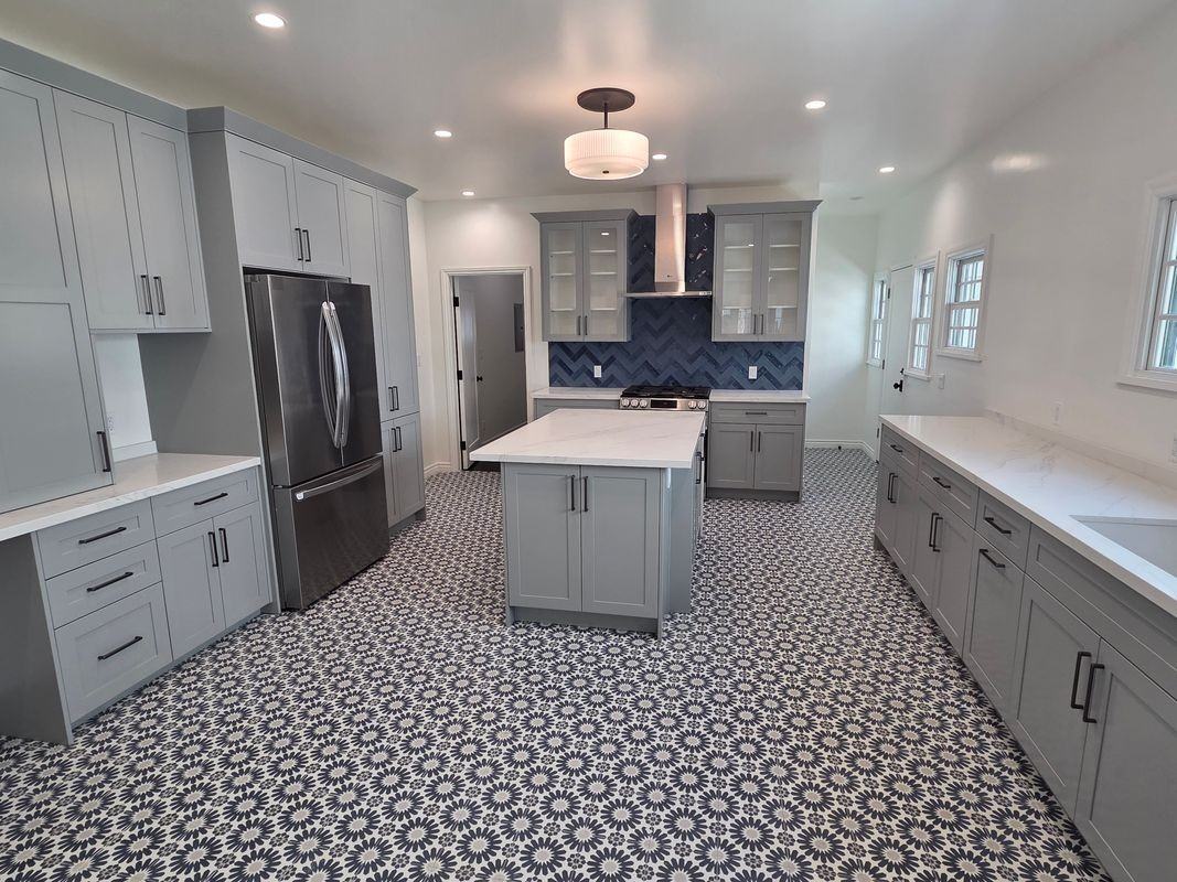 351 S Detroit St ##2 - Photo 5 of 19