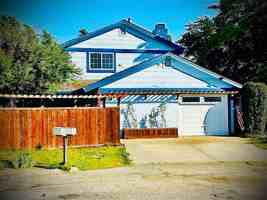 featured image of 10 Parker Dr