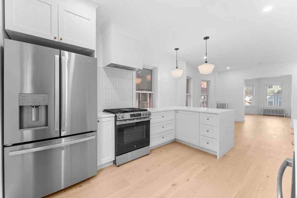 57 Weld Hill St - Photo 6 of 23