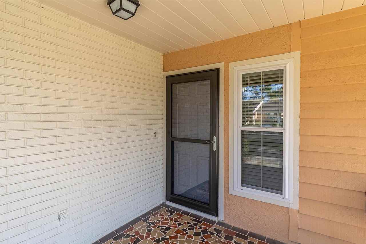 4814 Grist Mill Cir - Photo 4 of 43